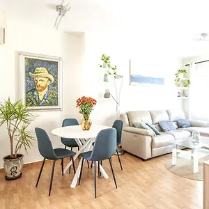 Cozy 2 Bedroom On Rincon Dorado- Air Conditioning, Netflix, Roku Tv Apartment